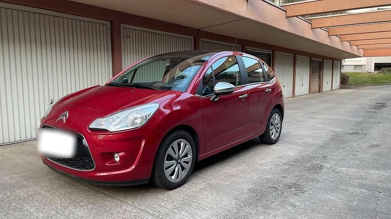 Gebraucht Citroën C3 95 PS (69 kW) 2011 Rot Limousine
