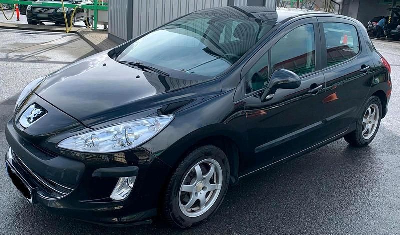 Gebraucht Peugeot 308 95 PS (69 kW) 2008 Schwarz Limousine