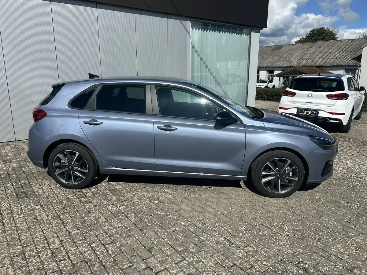 Gebraucht Hyundai i30 Advantage 101 PS (74 kW) 2025 Sailing blue Limousine
