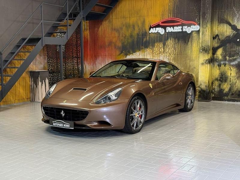 Second-hand Ferrari California 460 CP (338 kW) 2011 Maro Cabrio