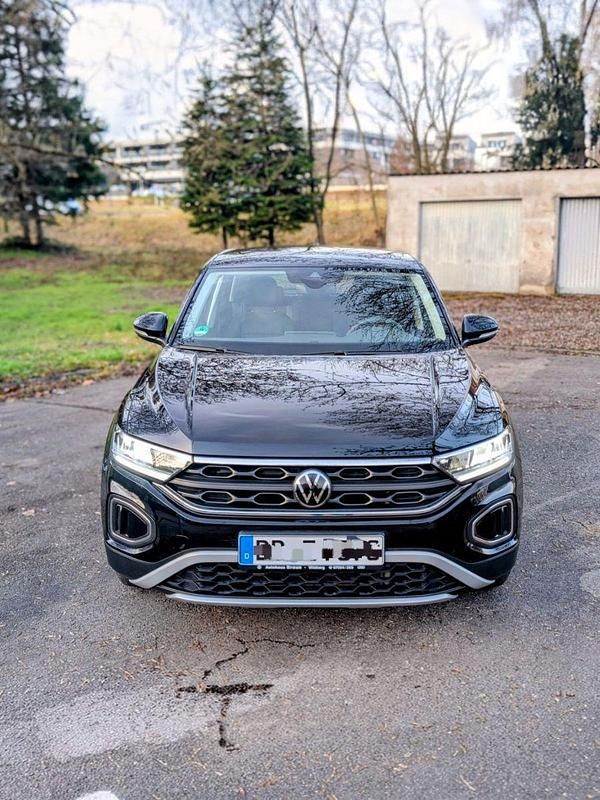 Gebraucht VW T-Roc 110 PS (80 kW) 2023 Schwarz SUV
