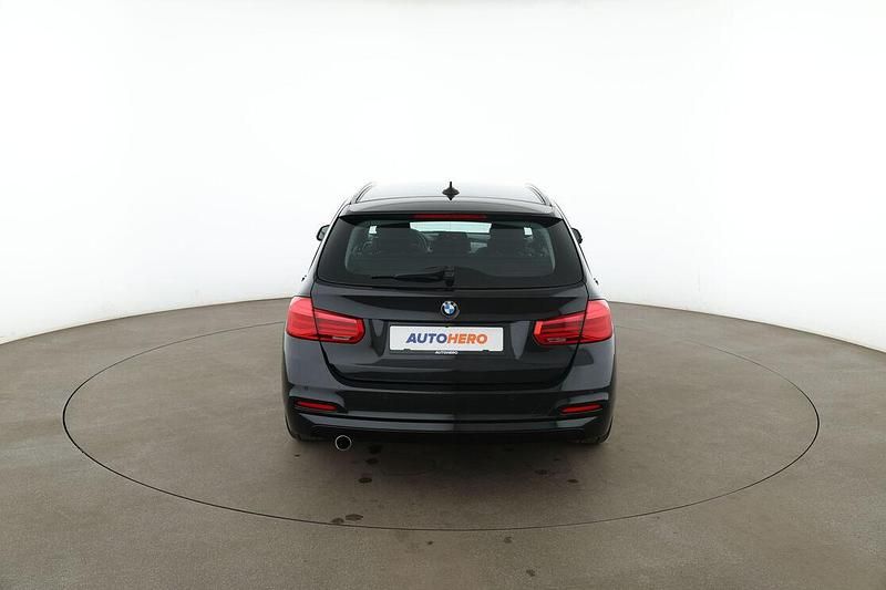 Gebraucht BMW 318 Advantage 150 PS (110 kW) 2018 Schwarz Kombi