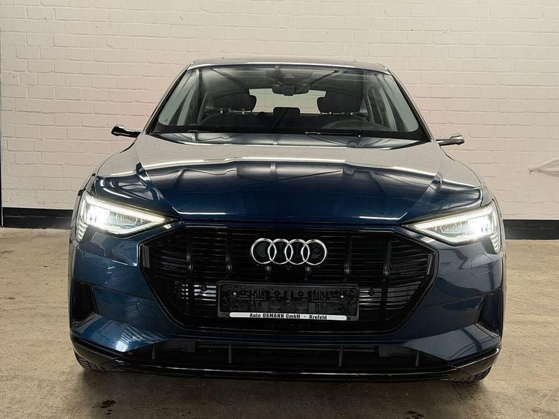 Gebraucht Audi e-tron Sportback Advanced 300 kW (408 PS) 2022 Galaxisblau metallic SUV