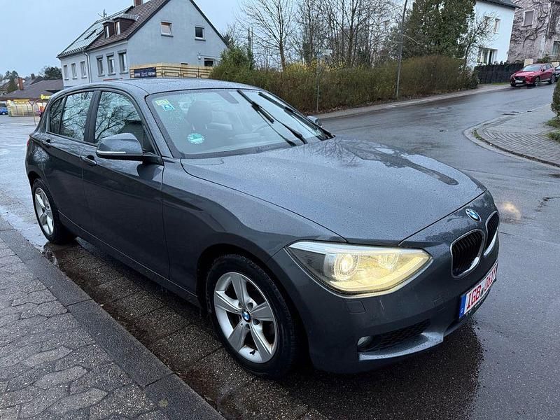 Gebraucht BMW 118 Advantage 143 PS (105 kW) 2014 Grau Kleinwagen