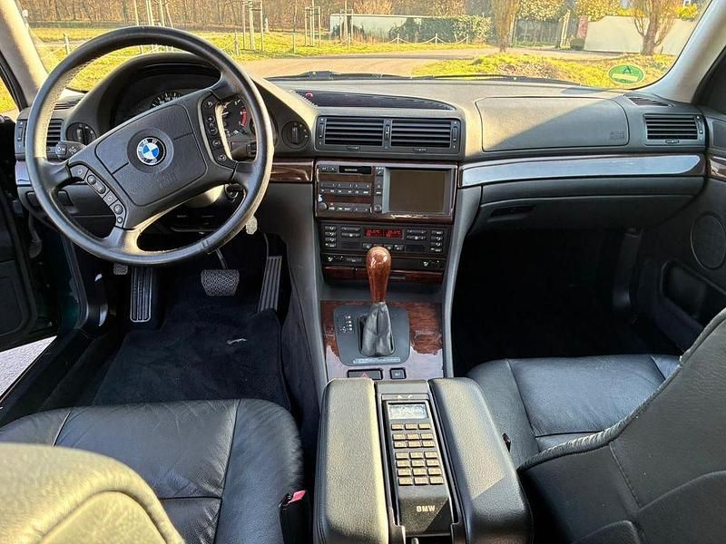 Gebraucht BMW 740 286 PS (210 kW) 1997 Grün Limousine