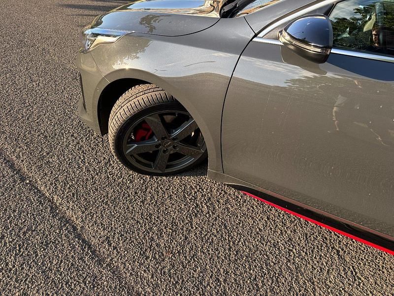 Gebraucht Kia ProCeed GT 204 PS (150 kW) 2021 Grau Kombi