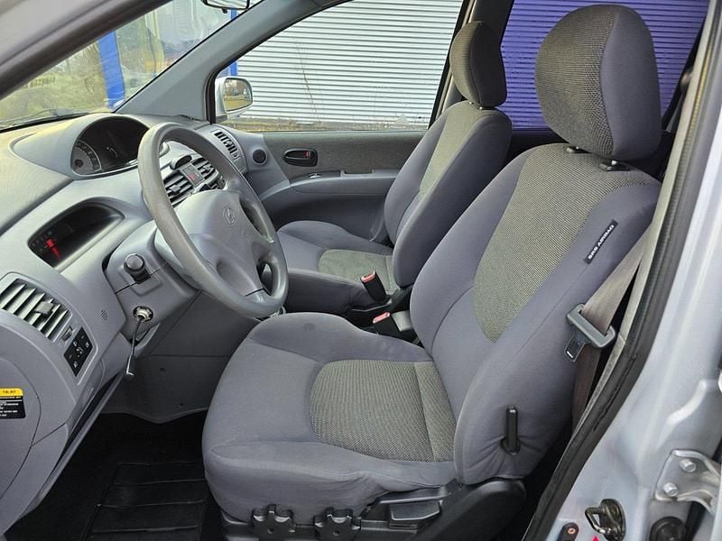 Gebraucht Hyundai Matrix 122 PS (89 kW) 2005 Grau Van / Kleinbus
