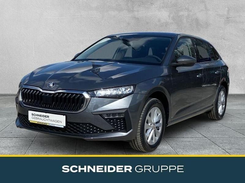 Graphite grau Neu 2025 Skoda Scala Selection Kleinwagen | 25.890 € (Fairer Preis) - Bild 1/4