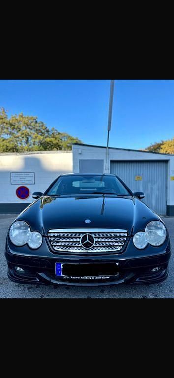 Gebraucht Mercedes C180 143 PS (105 kW) 2005 Schwarz Coupé