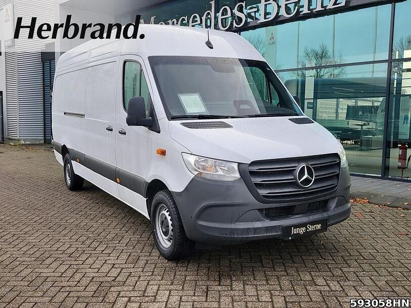 Gebraucht Mercedes Sprinter 170 PS (125 kW) 2024 Weiss Van