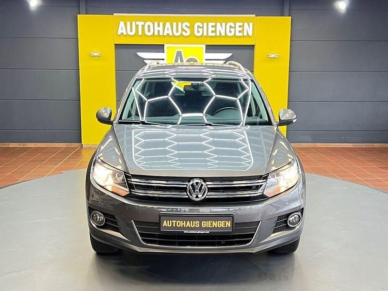 Gebraucht VW Tiguan Sportline 179 PS (131 kW) 2012 Grau SUV