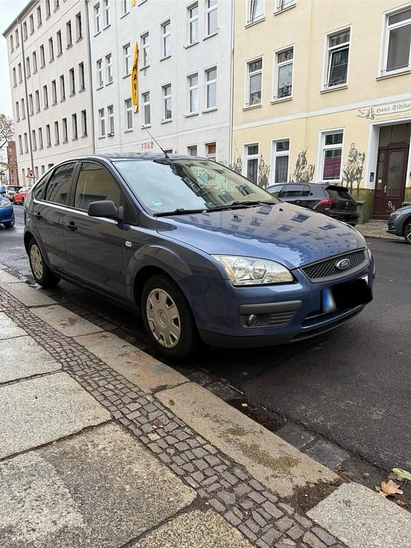 Gebraucht Ford Focus 101 PS (74 kW) 2006 Blau Limousine