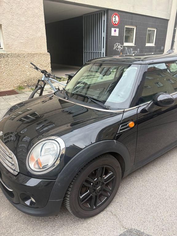 Gebraucht Mini Cooper 122 PS (89 kW) 2011 Schwarz Kleinwagen