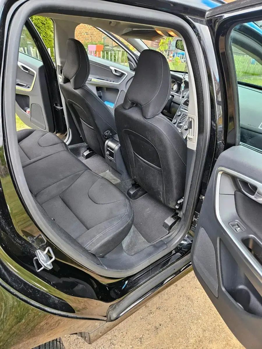 Gebraucht Volvo XC60 163 PS (119 kW) 2013 Schwarz SUV