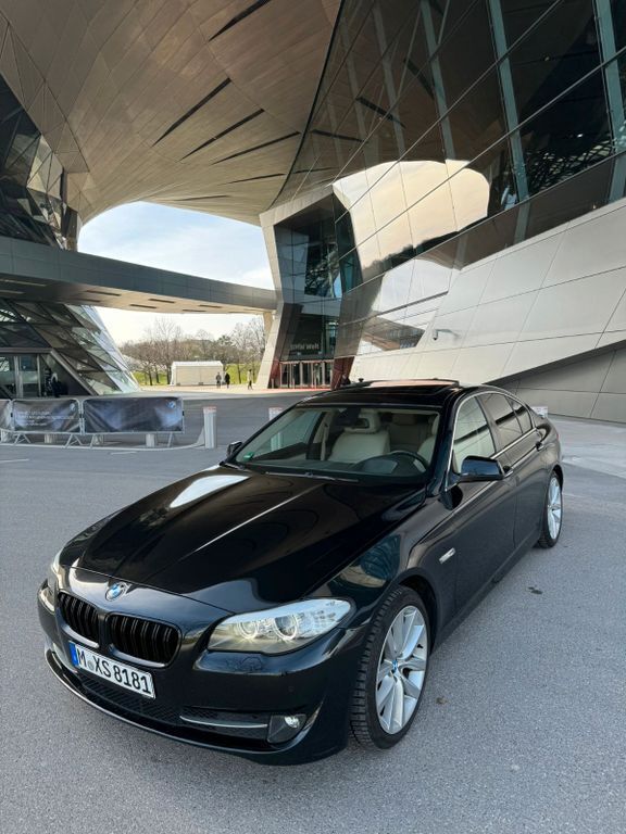 Schwarz Gebraucht 2010 BMW 528 Performance Limousine | 14.500 € (Fairer Preis) - Bild 1/4