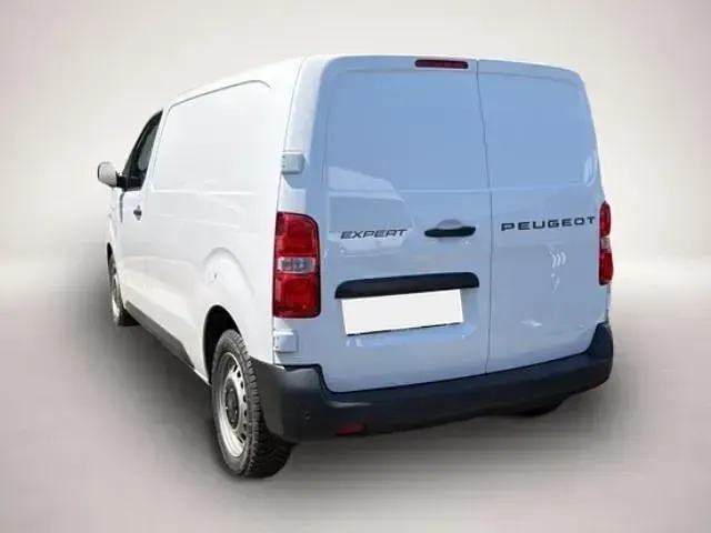Gebraucht Peugeot Expert 120 PS (88 kW) 2025 Manufacturer Van