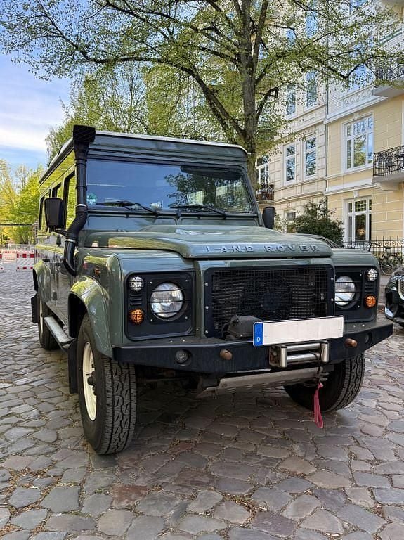 Gebraucht Land Rover Defender SE 122 PS (89 kW) 2012 Grün Kombi