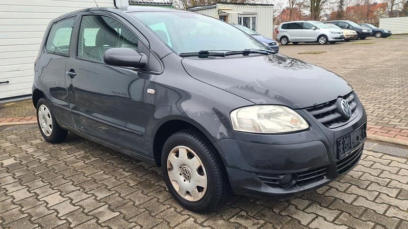 Gebraucht VW Fox Basis 54 PS (39 kW) 2007 Grau Kleinwagen