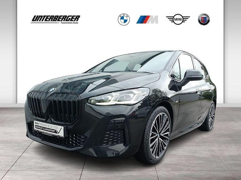 Saphirschwarz Gebraucht 2025 BMW 218 Active Tourer M Sport Van / Kleinbus | 37.900 € (Fairer Preis) - Bild 1/4