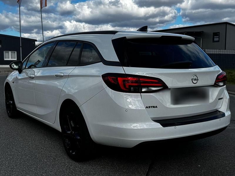 Gebraucht Opel Astra 150 PS (110 kW) 2018 Weiß Kombi