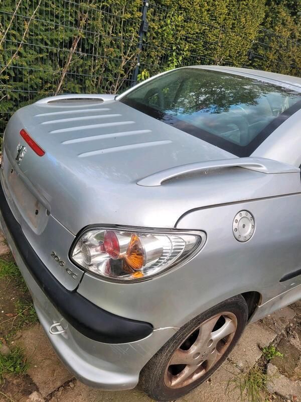 Grau Gebraucht 2004 Peugeot 206 CC Cabrio | 500 € (Superpreis) - Bild 1/4