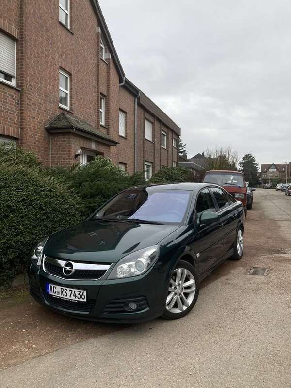 Grün Gebraucht 2006 Opel Vectra GTS Limousine | 4.199 € (Etwas zu teuer) - Bild 1/4