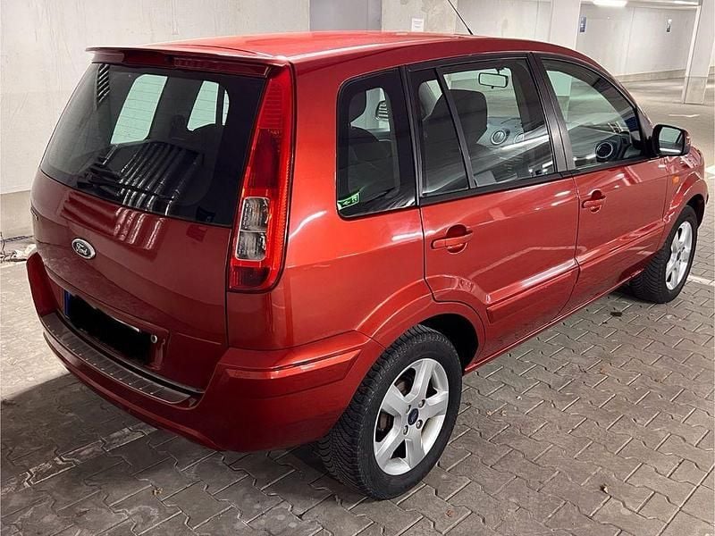 Gebraucht Ford Fusion Style 80 PS (58 kW) 2010 Orange Kleinwagen