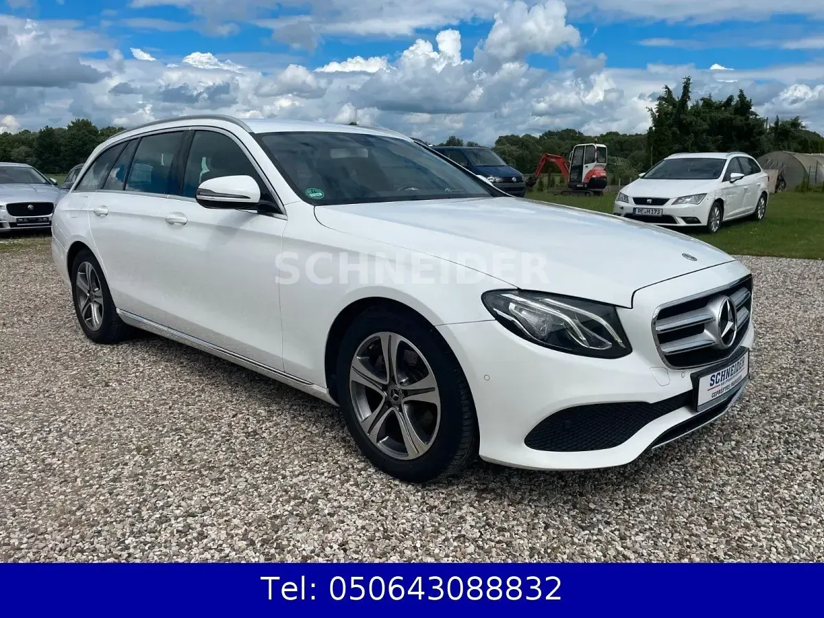 Gebraucht Mercedes E220 194 PS (142 kW) 2018 Weiß Kombi