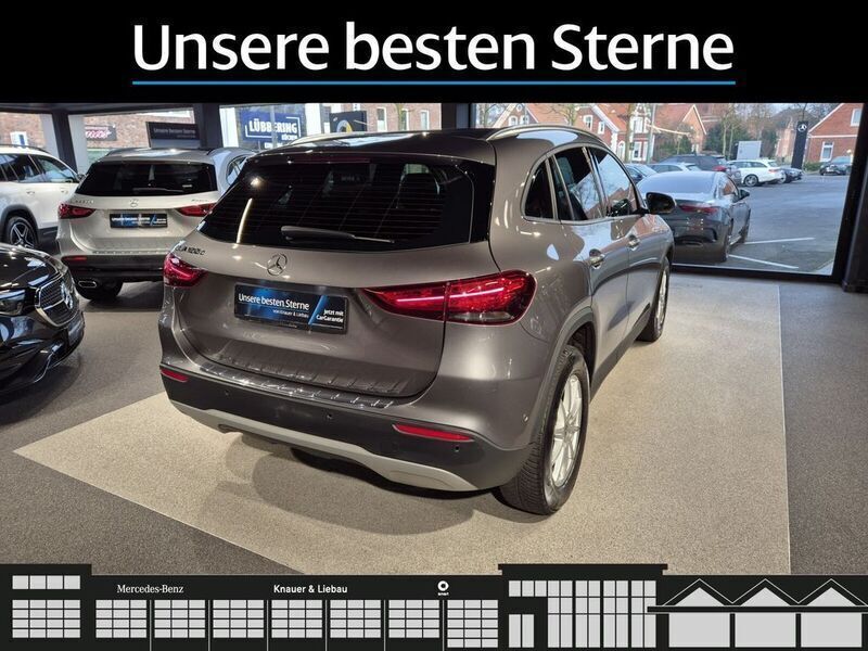 Gebraucht Mercedes GLA180 116 PS (85 kW) 2022 Grau SUV