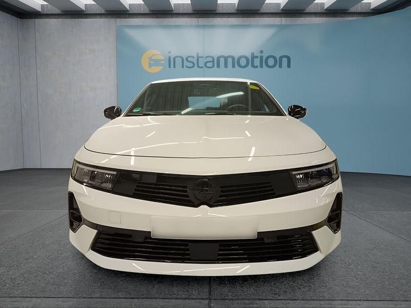 Gebraucht Opel Astra 131 PS (96 kW) 2025 Weiß Limousine