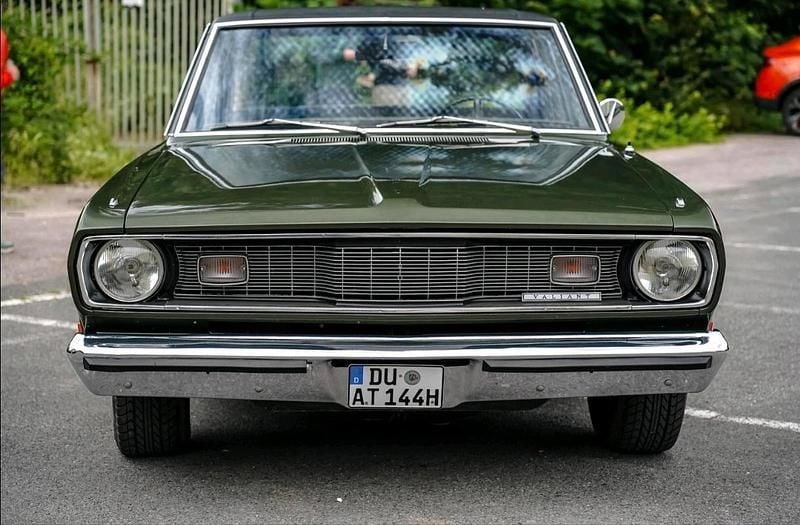 Grün Gebraucht 1973 Plymouth Valiant Limousine | 16.000 € - Bild 1/4