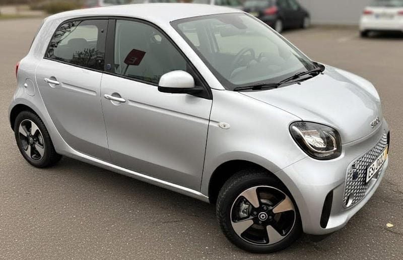 Gebraucht Smart ForFour Electric Drive 48 kW (66 PS) 2021 Silber SUV