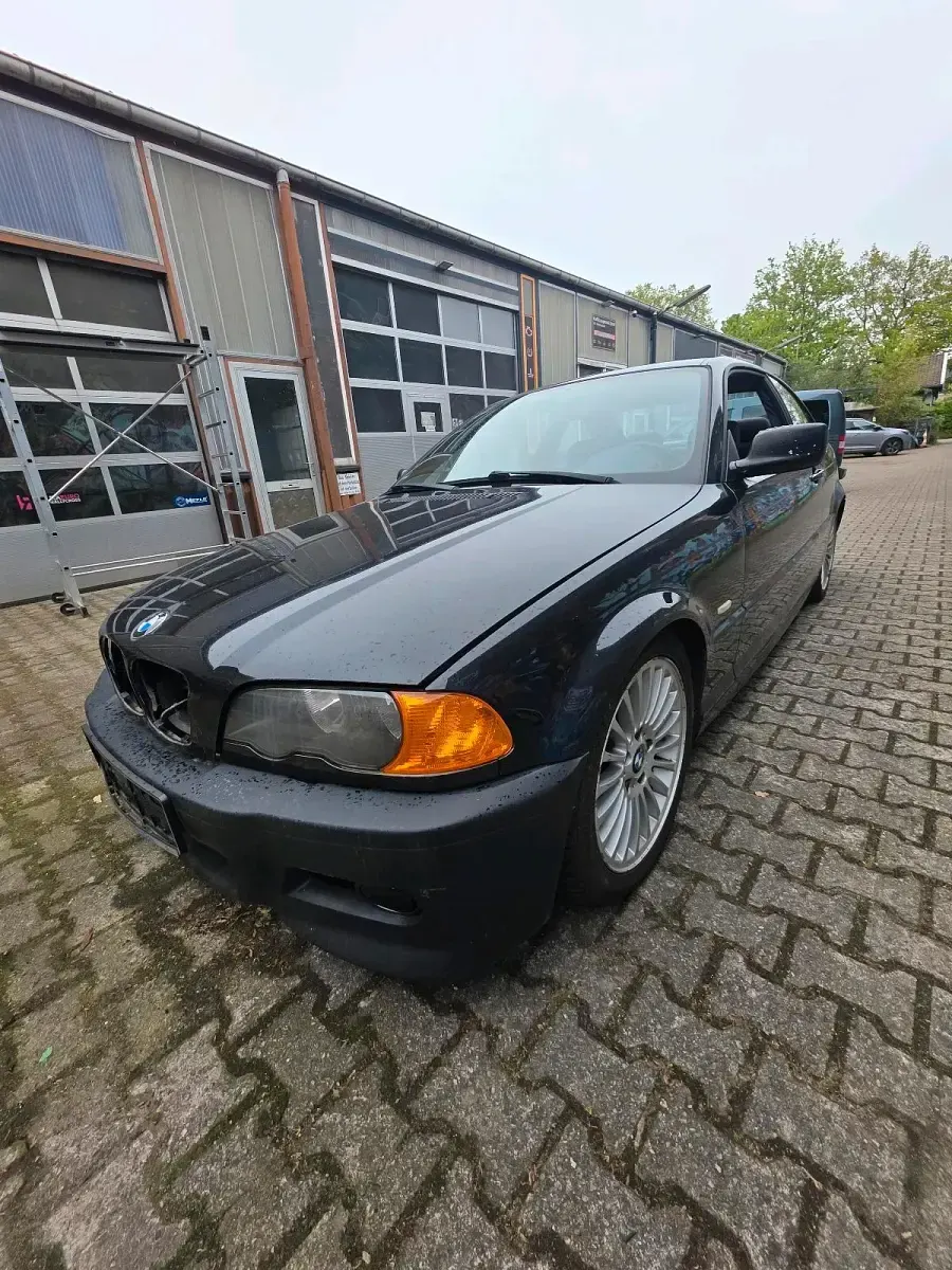 Używany BMW 323 Basis 170 KM (125 kW) 2000 Czarny Coupe