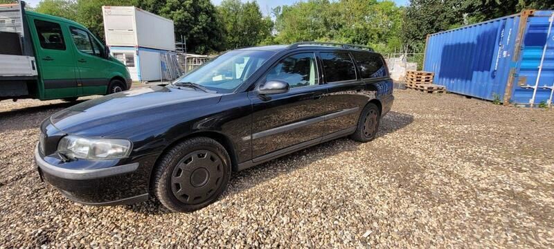 Schwarz Gebraucht 2002 Volvo V70 Kombi | 850 € (Superpreis) - Bild 1/4