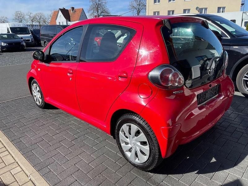 Gebraucht Toyota Aygo Cool 68 PS (50 kW) 2014 Rot Kleinwagen