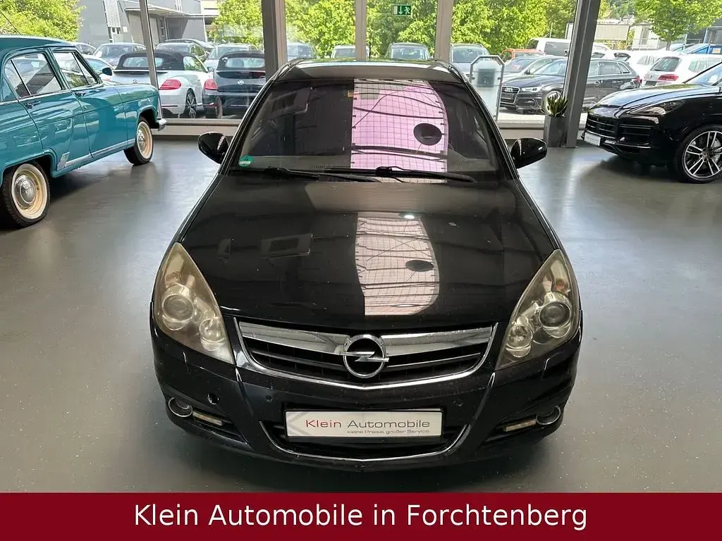Gebraucht Opel Signum Cosmo 155 PS (114 kW) 2007 Schwarz Kleinwagen