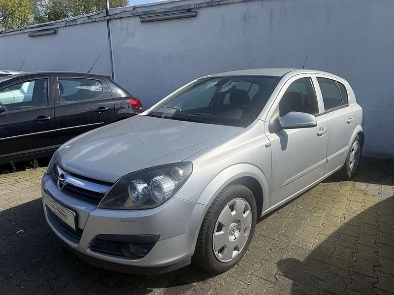 Second-hand Opel Astra 140 CP (102 kW) 2006 Argintiu Berlinǎ