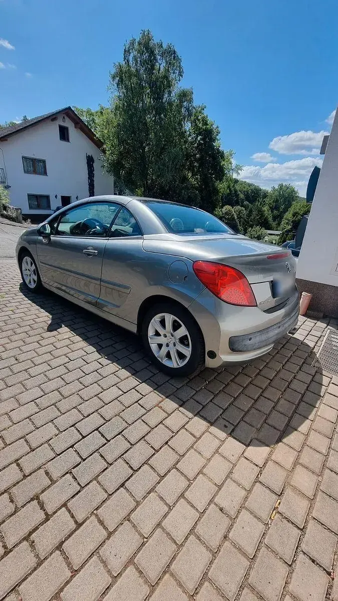 Gebraucht Peugeot 207 CC 120 PS (88 kW) 2008 Cabrio