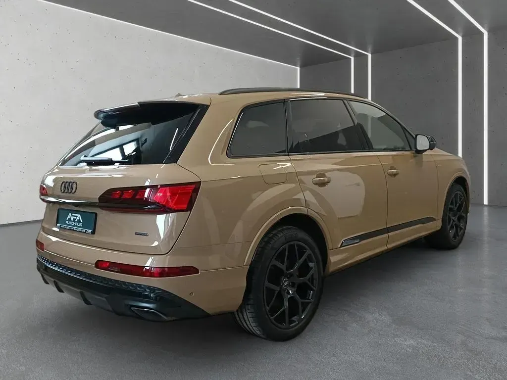 Gebraucht Audi Q7 Business 286 PS (210 kW) 2025 Sakhirgold metallic SUV