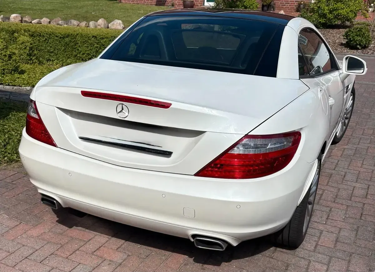 Second-hand Mercedes SLK200 184 CP (135 kW) 2013 Alb Cabrio