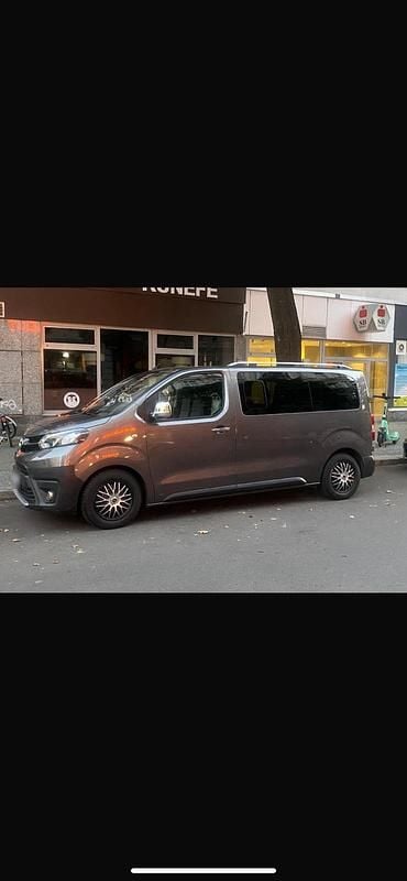 Gebraucht Toyota Proace 110 PS (80 kW) 2016 Grau Van / Kleinbus