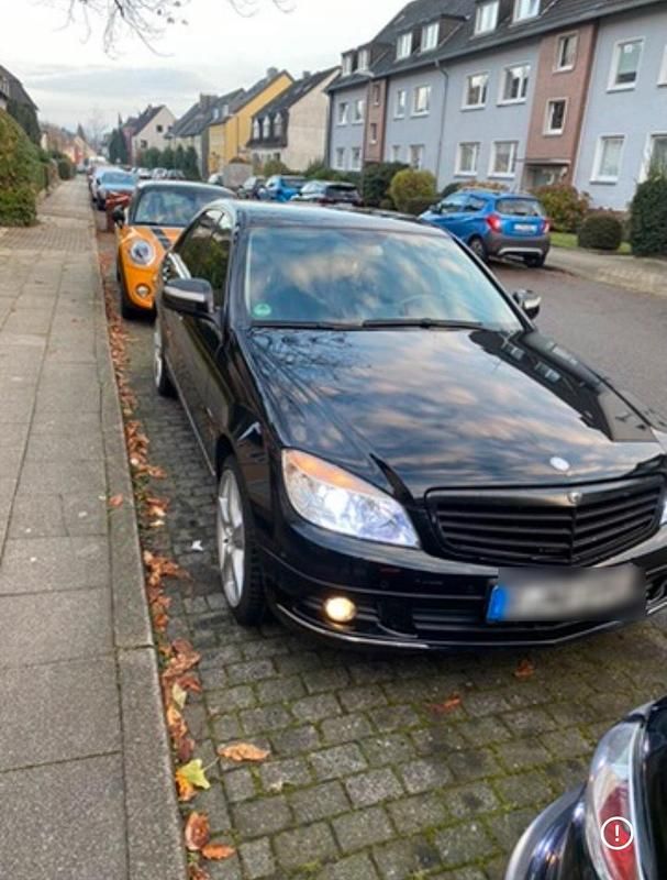 Schwarz Gebraucht 2007 Mercedes C200 Limousine | 4.800 € (Guter Preis) - Bild 1/4