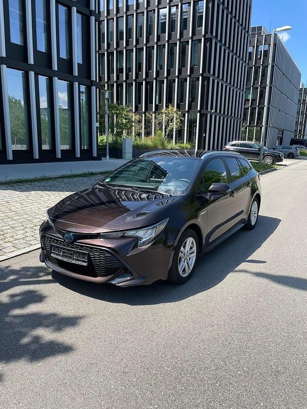 Braun Gebraucht 2022 Toyota Corolla Kombi | 22.900 € (Guter Preis) - Bild 1/4