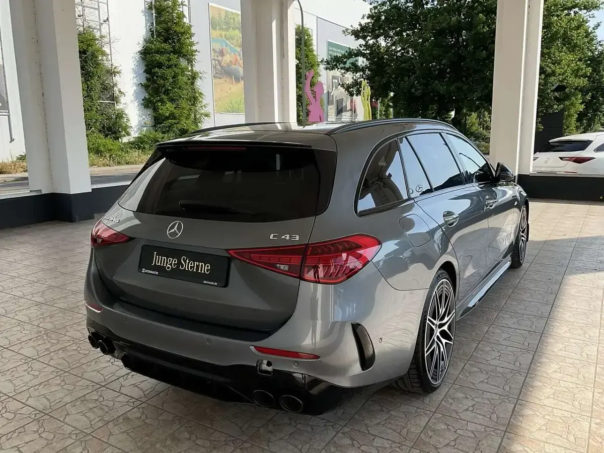 Gebraucht Mercedes C43 AMG AMG 408 PS (300 kW) 2024 Lack selenitgrau Kombi