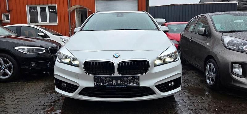 Gebraucht BMW 216 Sport Line 116 PS (85 kW) 2016 Weiß Kombi