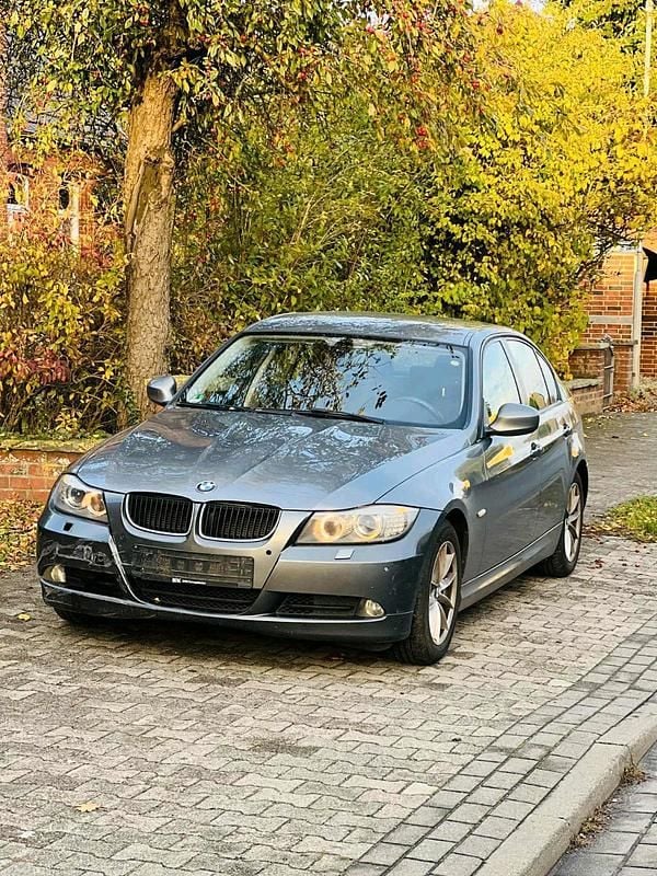 Gebraucht 2011 BMW 320 Limousine | 3.499 € (Superpreis) - Bild 1/4