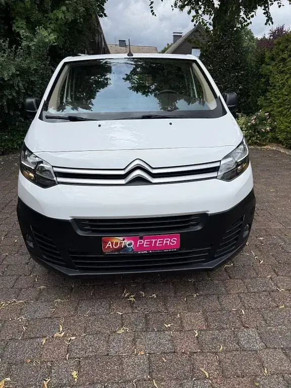 Gebraucht Citroën Jumpy 122 PS (89 kW) 2021 Weiß Van / Kleinbus