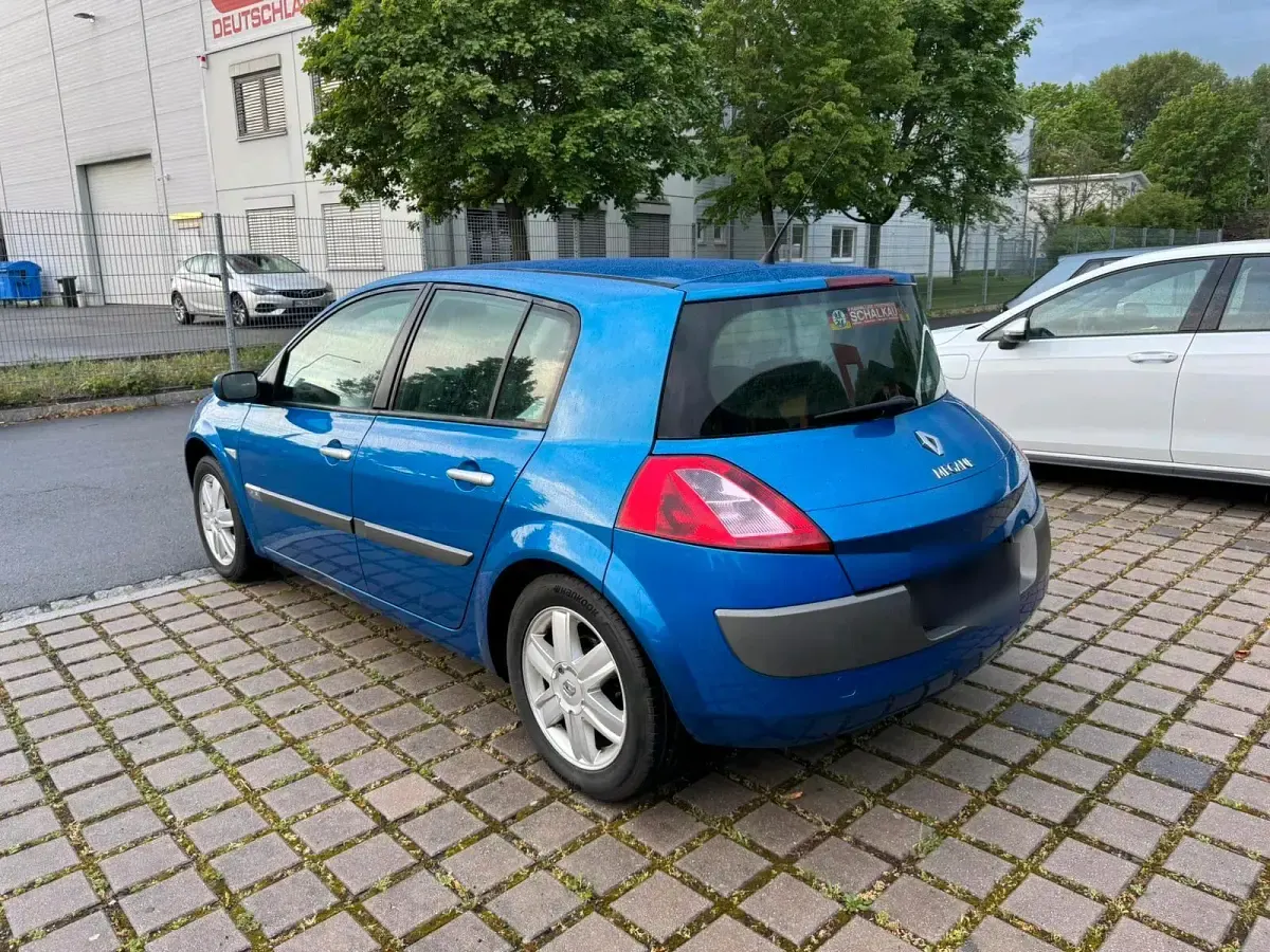 Używany Renault Mégane II 113 KM (83 kW) 2003 Niebieski Sedan/Limuzyna