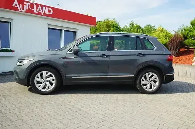 Gebraucht VW Tiguan Life 131 PS (96 kW) 2021 Grau SUV