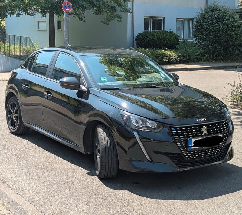 Schwarz Gebraucht 2020 Peugeot 208 Allure Kleinwagen | 10.800 € (Guter Preis) - Bild 1/4